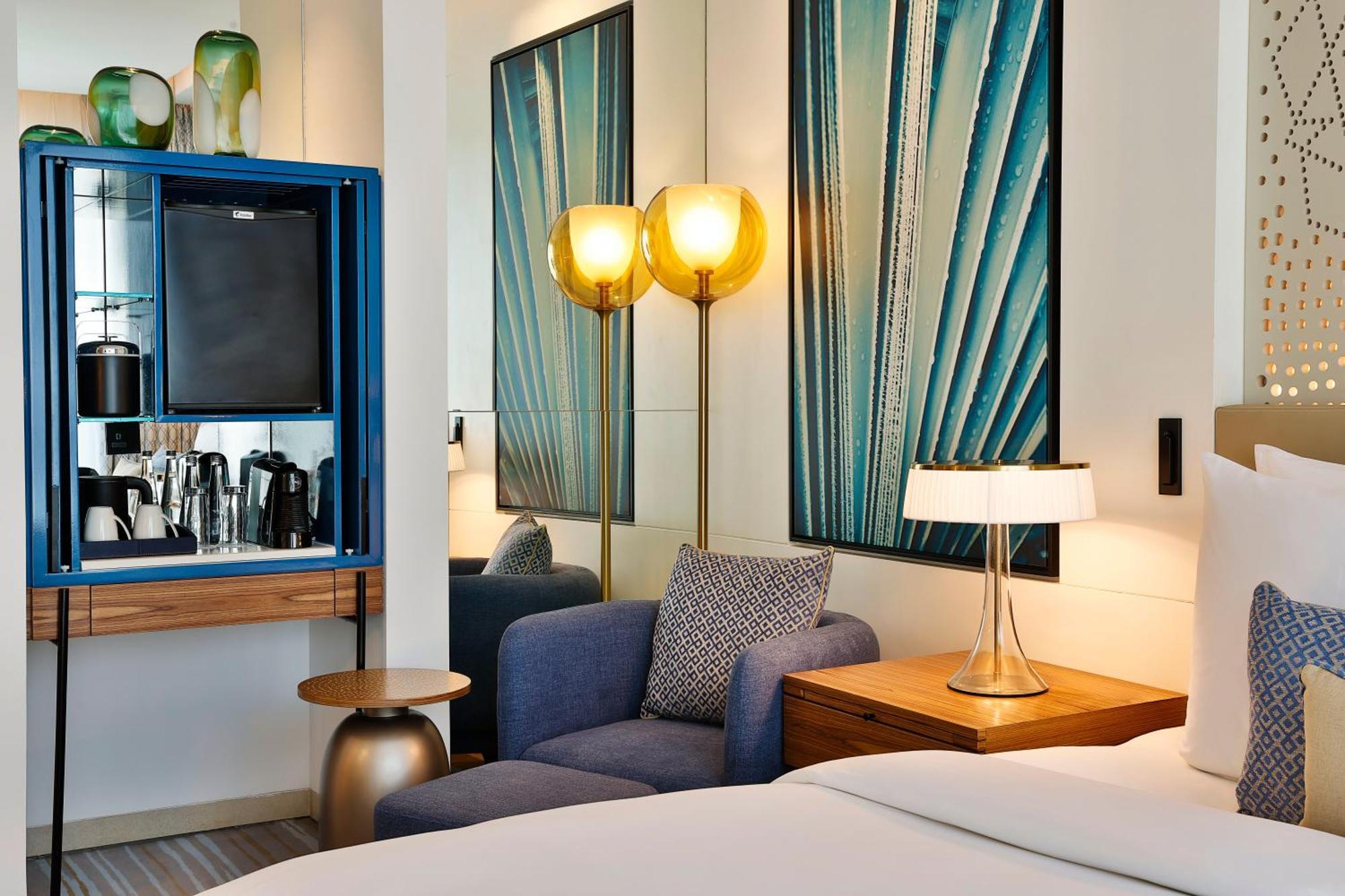 Tumbi West Palm Beach Hotel Dubai,Tapestry Collection Hilton Exteriér fotografie