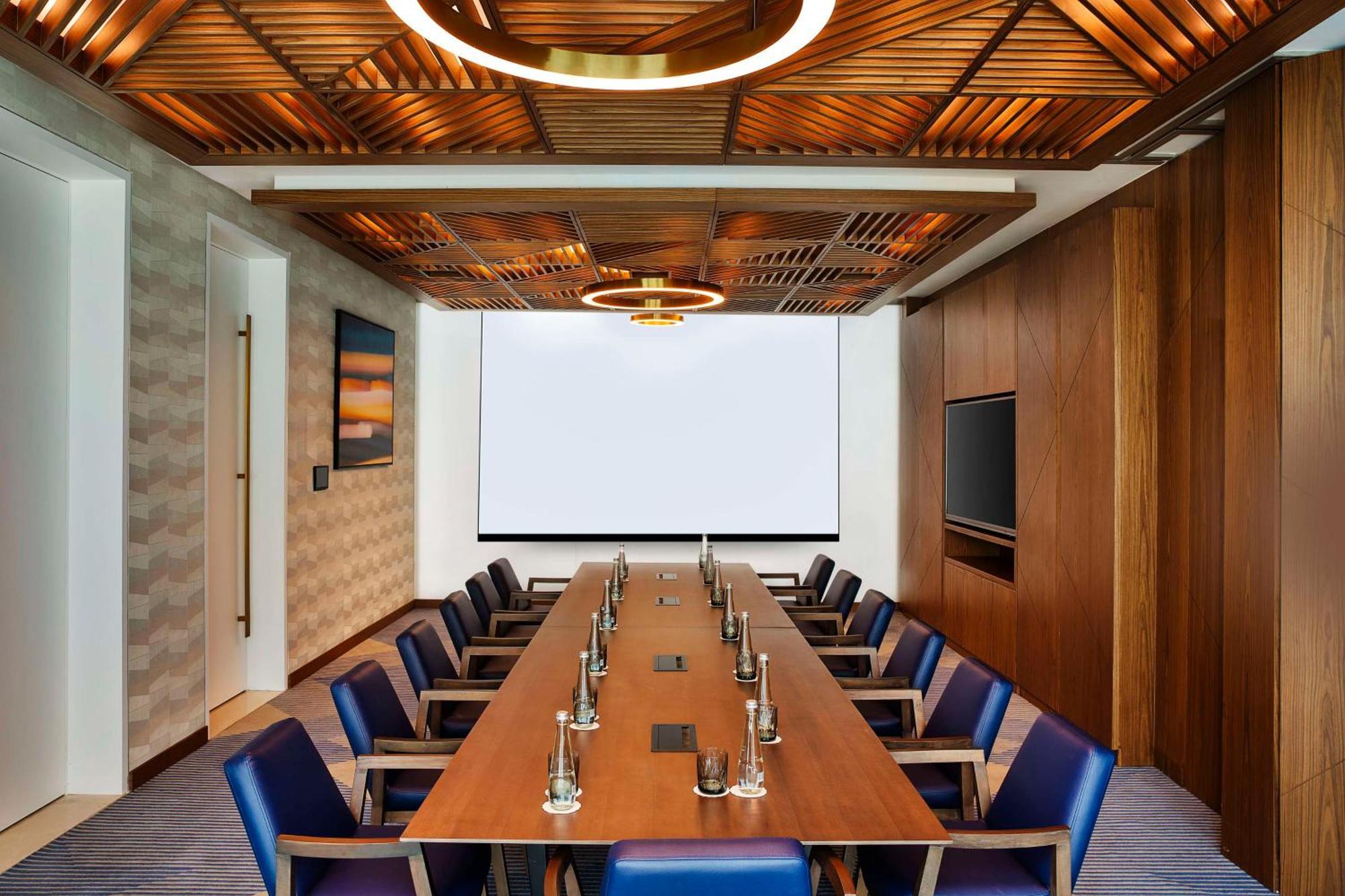 Tumbi West Palm Beach Hotel Dubai,Tapestry Collection Hilton Exteriér fotografie