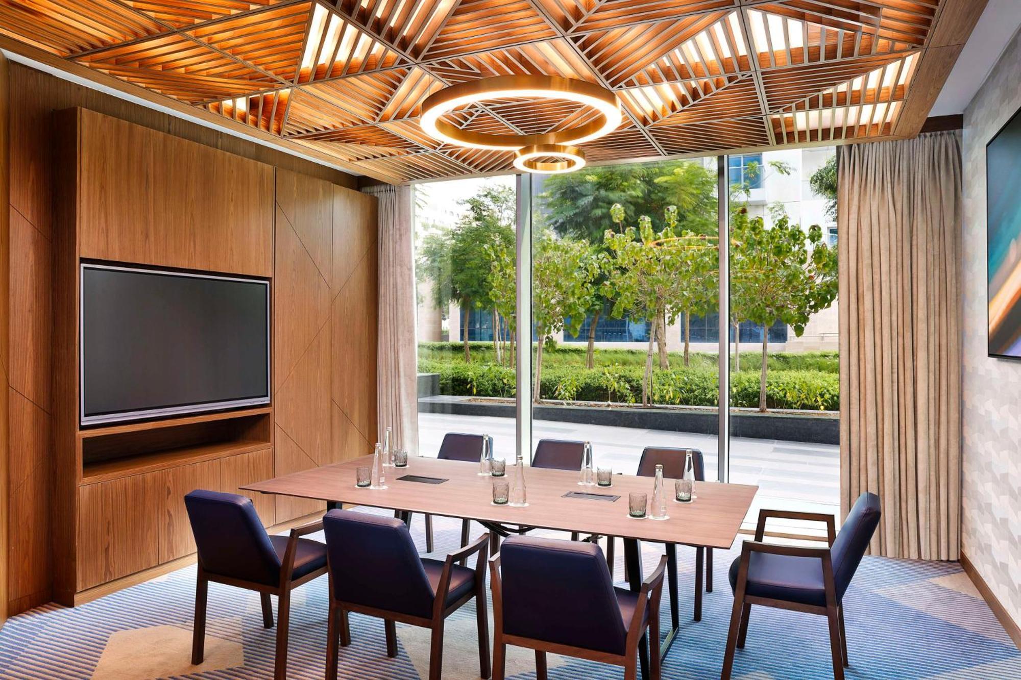 Tumbi West Palm Beach Hotel Dubai,Tapestry Collection Hilton Exteriér fotografie