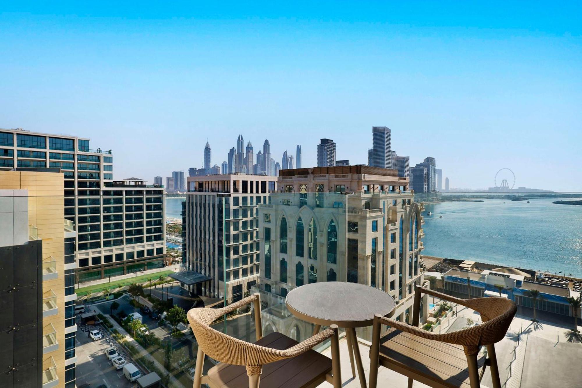 Tumbi West Palm Beach Hotel Dubai,Tapestry Collection Hilton Exteriér fotografie