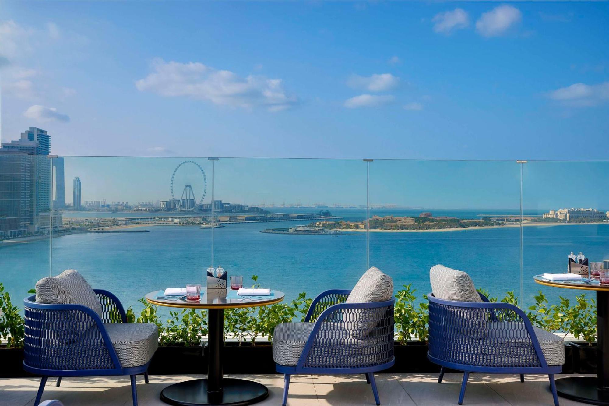 Tumbi West Palm Beach Hotel Dubai,Tapestry Collection Hilton Exteriér fotografie