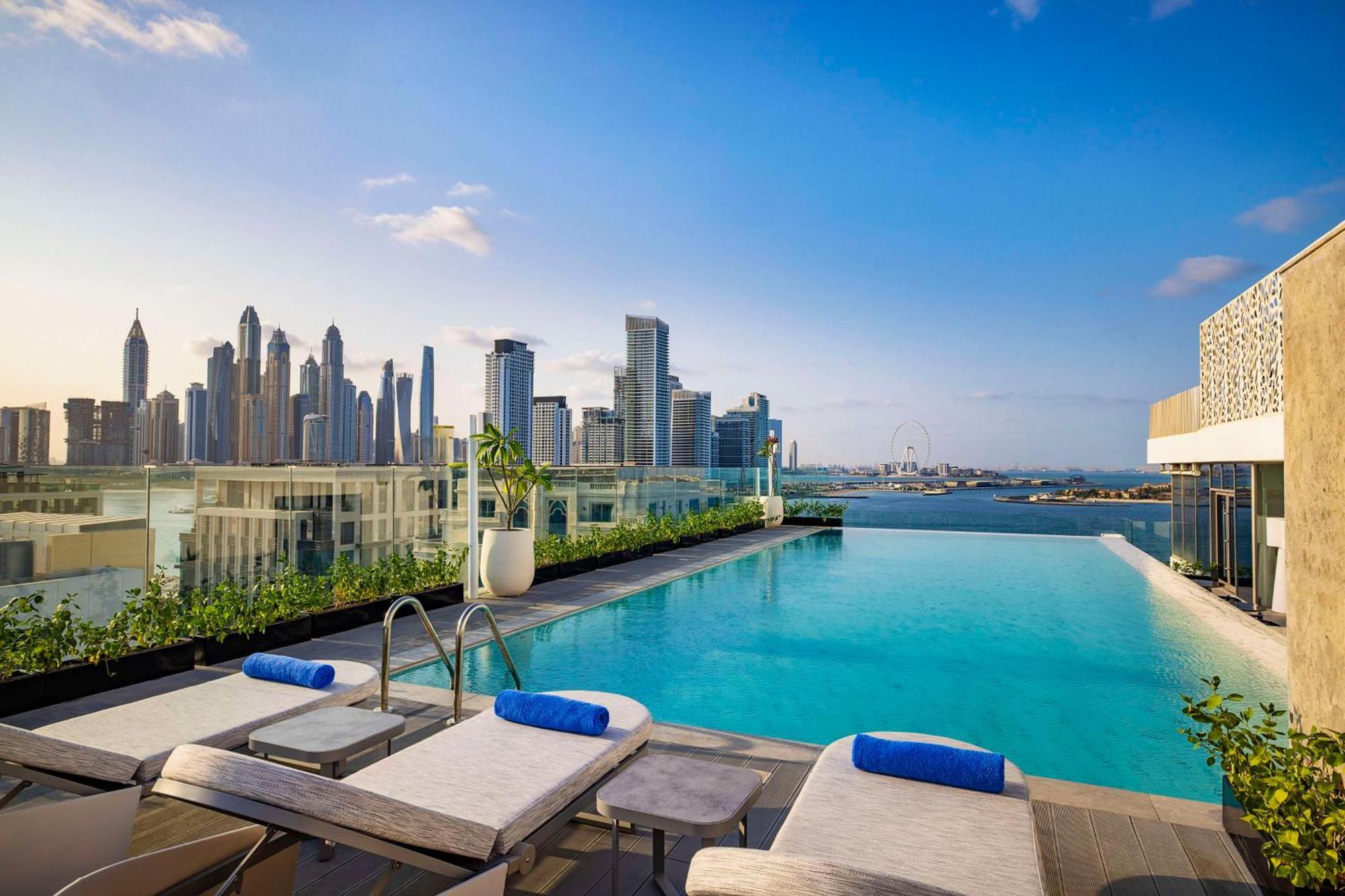 Tumbi West Palm Beach Hotel Dubai,Tapestry Collection Hilton Exteriér fotografie